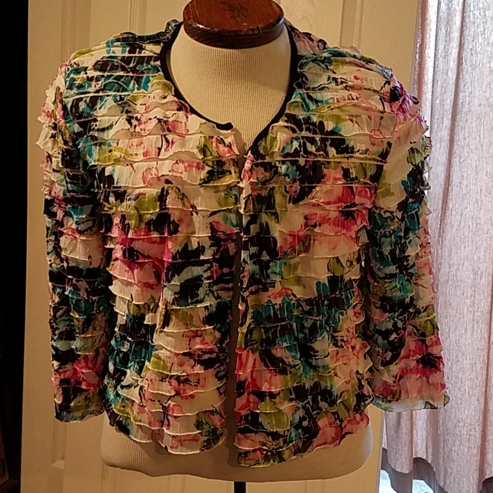 R&K Original Maximalist Floral print ruffle tiered shrug Size 14